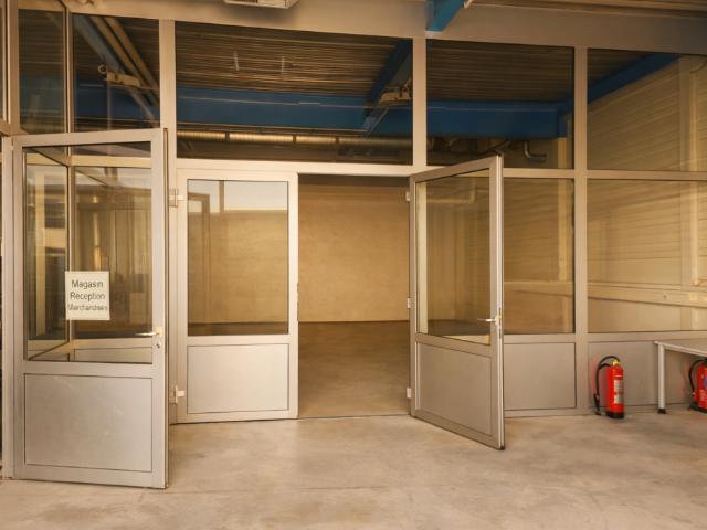 local artisanal ou commercial à Martigny 120m² Zone des Grandes Maresches
