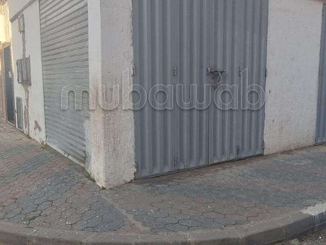 Local avec un bail commercail 3900 dh amal 4 berno