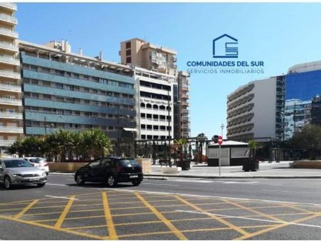 Local Avenida zona Hospital Puerta del Mar