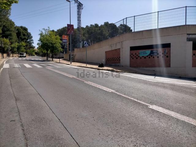 Local, Banyeres de Mariola