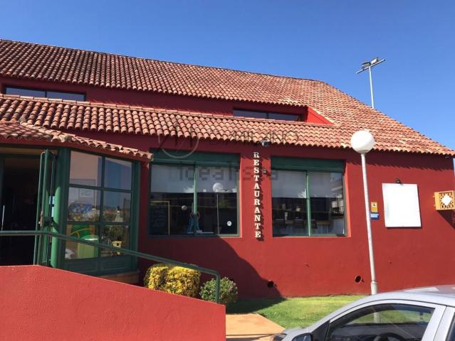 Local, Baiona