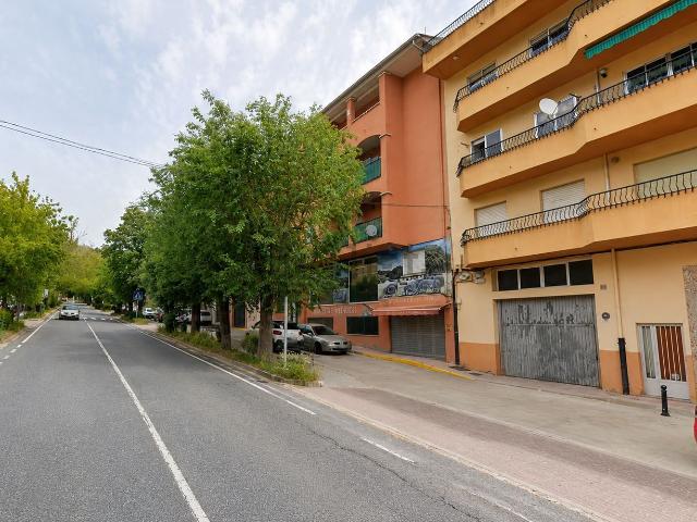 Local, Baños