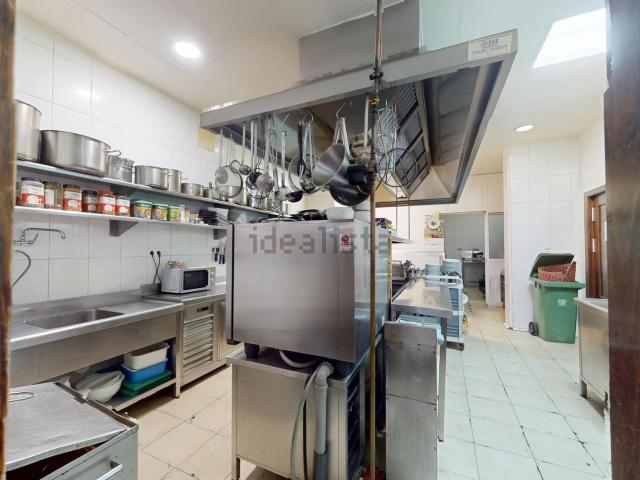 Local, Benalmádena