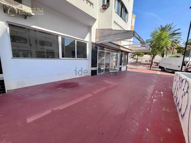 Local, Benalmádena