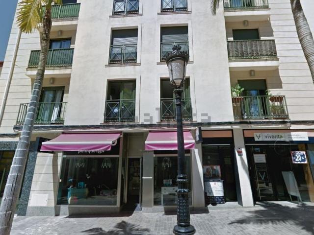 Local, Benalmádena