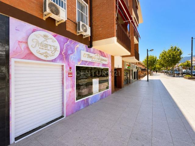 Local, Benalmádena