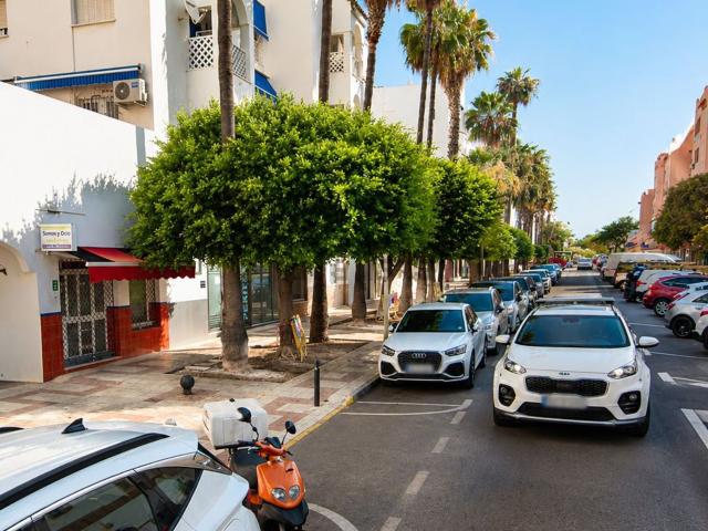 Local, Benalmádena