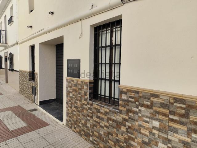 Local, Benalmádena