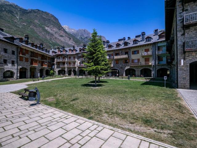 Local, Benasque