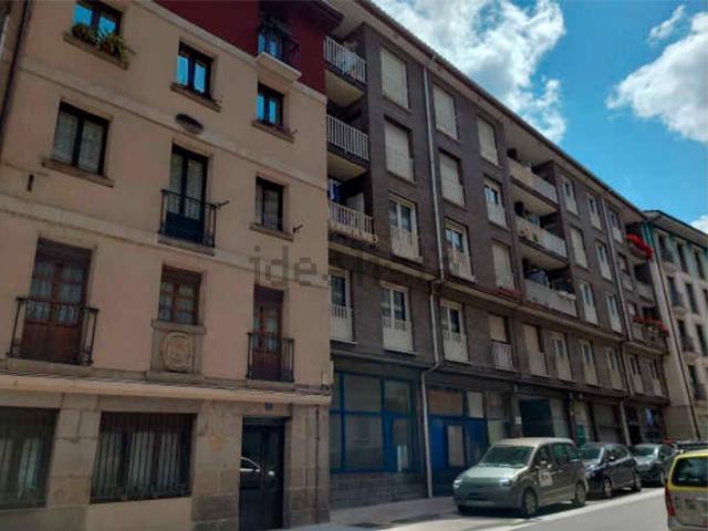 Local, Bergara