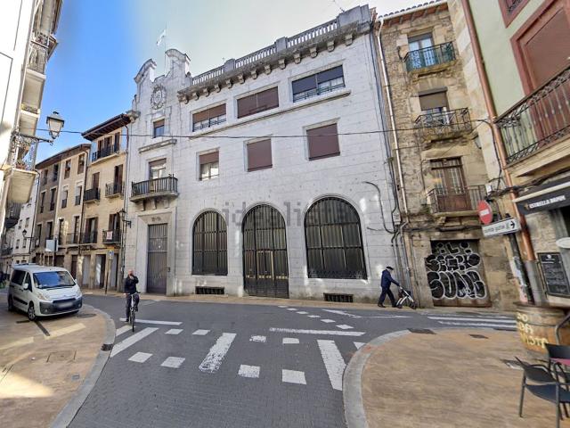 Local, Bergara