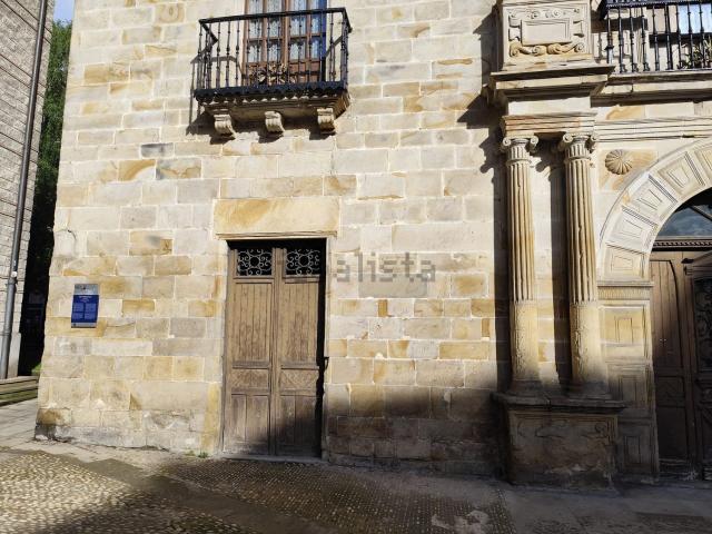 Local, Bergara