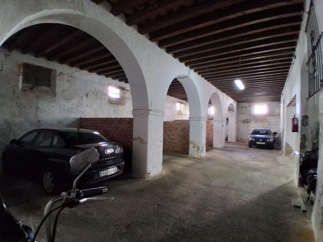 LOCAL BODEGA EN EL BARRIO ALTO