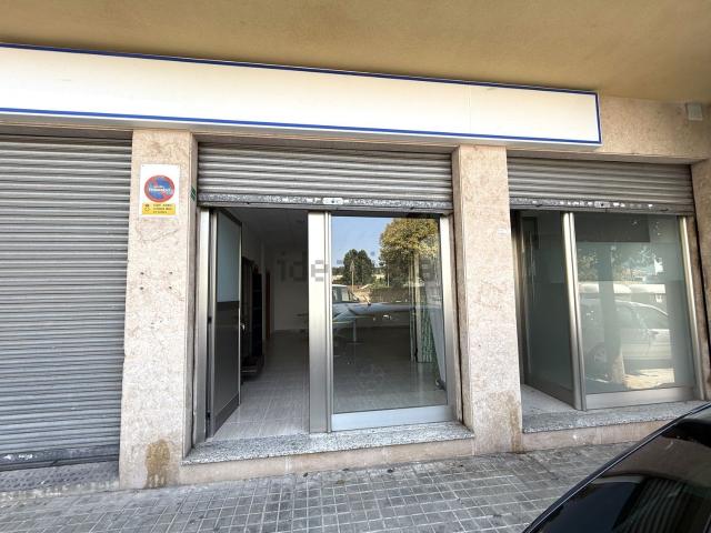 Local, Blanes