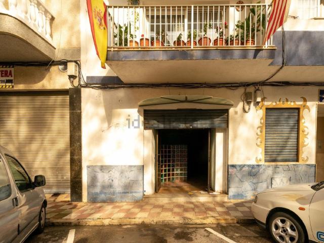 Local, Blanes