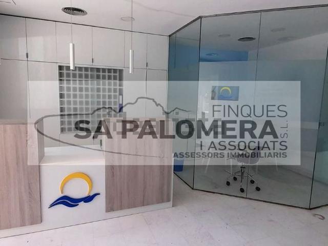 Local, Blanes