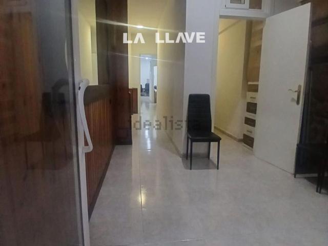 Local, Blanes