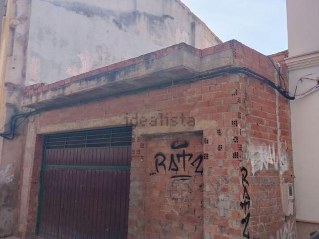 Local, Burriana