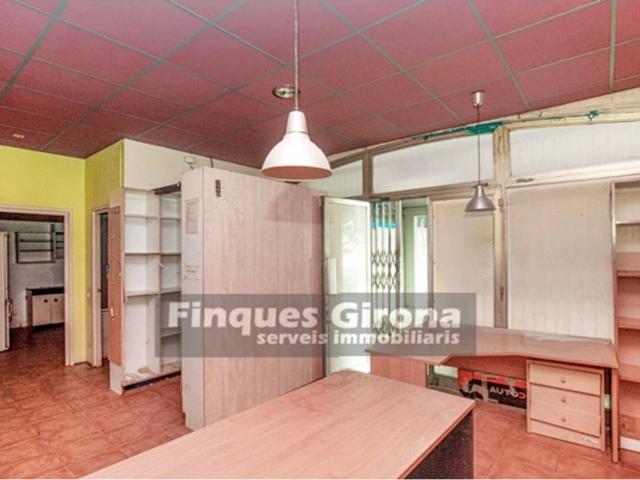 LOCAL CAMBIADO DE USO A VIVIENDA EN MONTJUÏC GIRONA