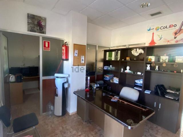 Local, Cáceres