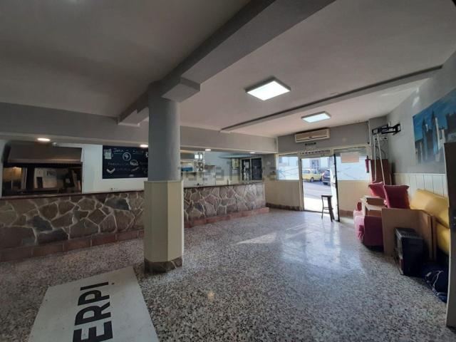 Local, Cáceres