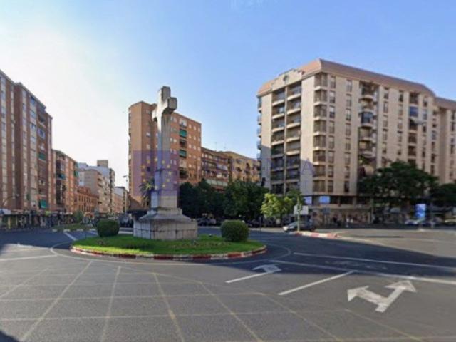 Local, Cáceres