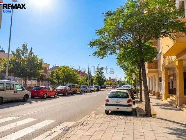 Local, Cáceres