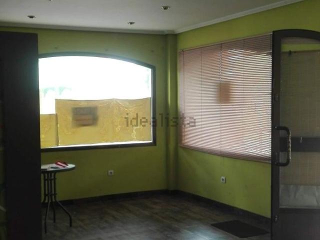 Local, Cáceres