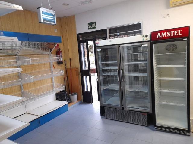Local, Cáceres