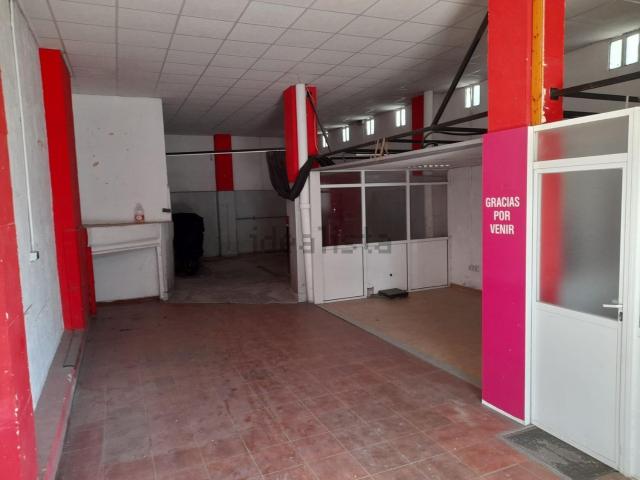 Local, Cáceres