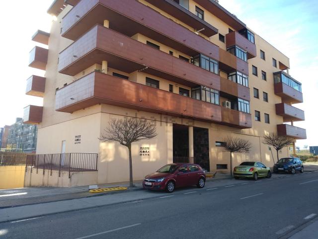 Local, Cáceres