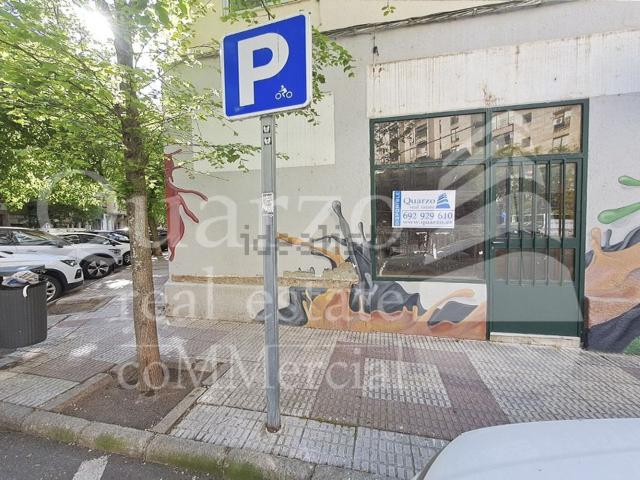 Local, Cáceres