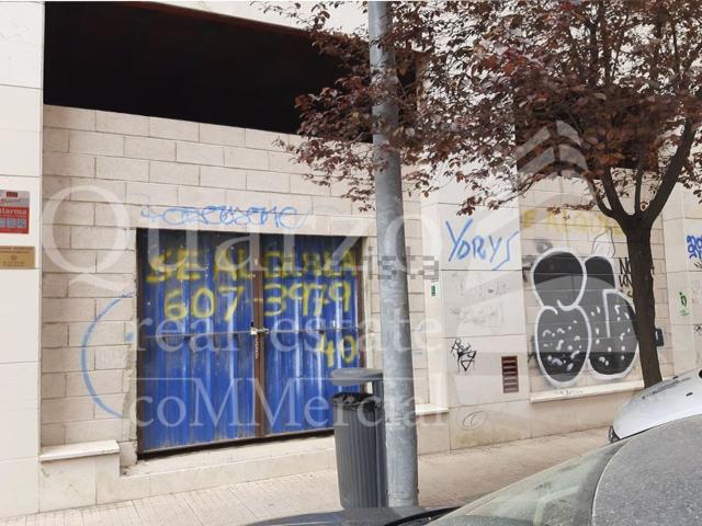 Local, Cáceres