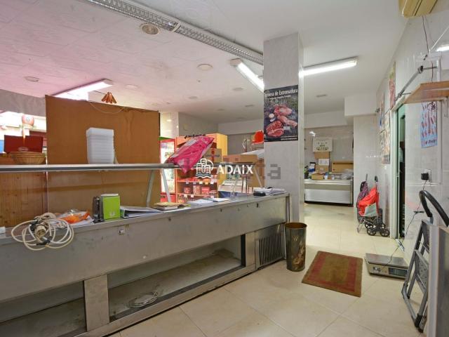 Local, Cáceres