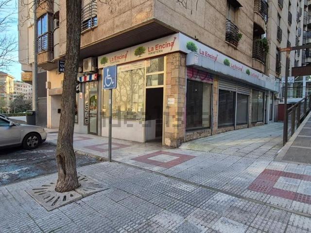 Local, Cáceres