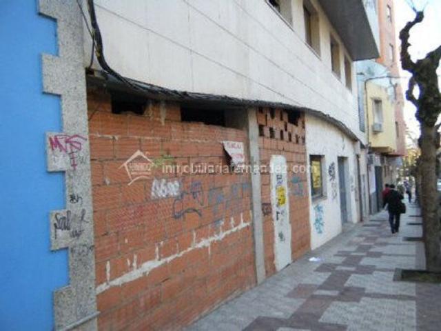 Local, Cáceres