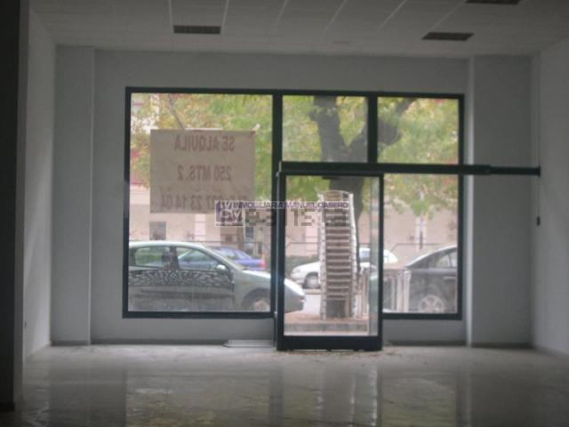 Local, Cáceres