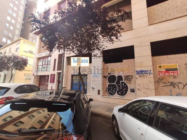 Local, Cáceres