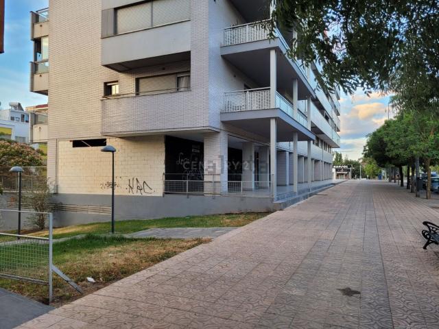 Local, Cáceres