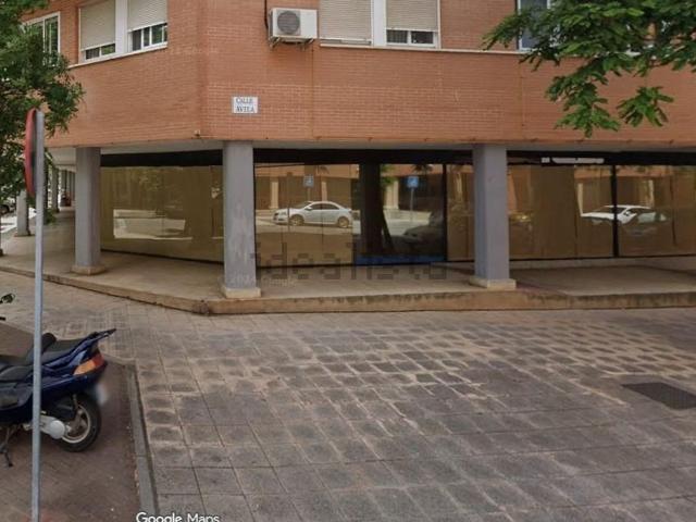 Local, Cáceres