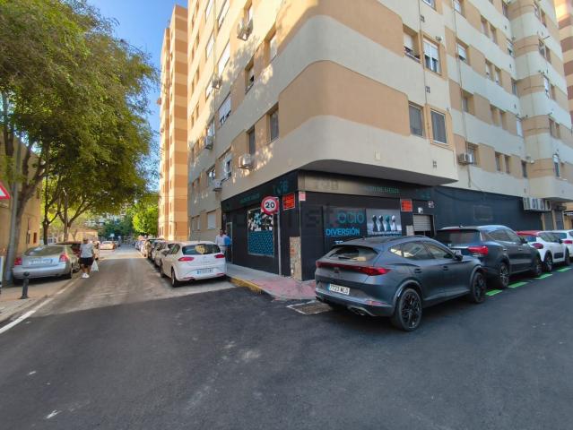 Local, Cádiz