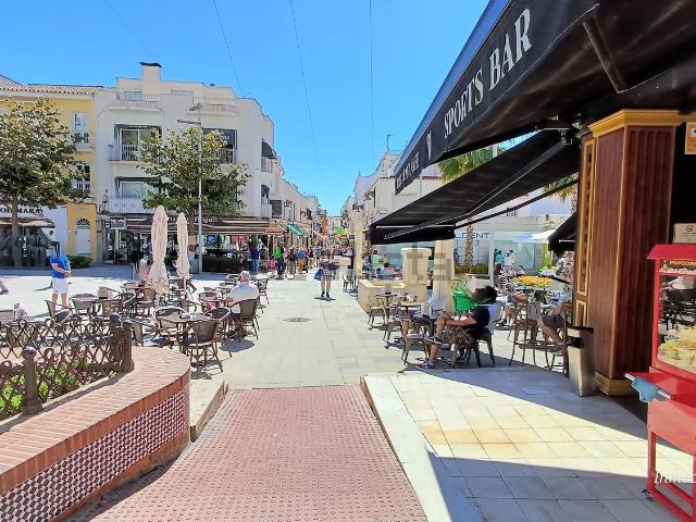 Local, Calvario, Torremolinos