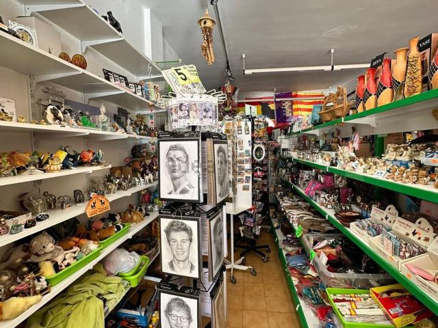 Local, Calvià