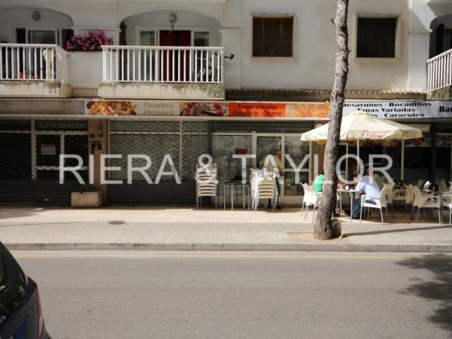 Local, Cala Millor