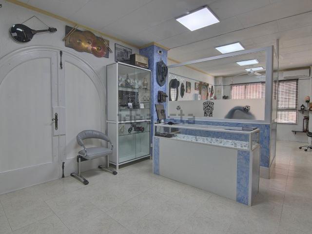 Local, Calpe