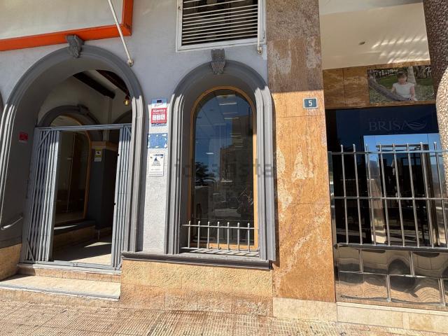 Local, Calpe