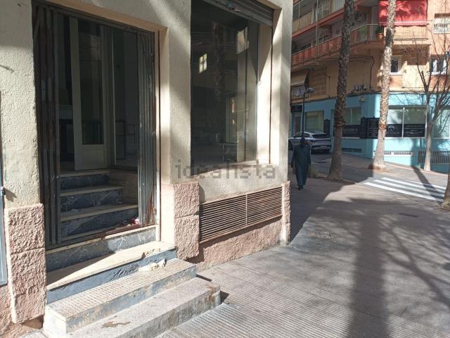 Local, Calpe
