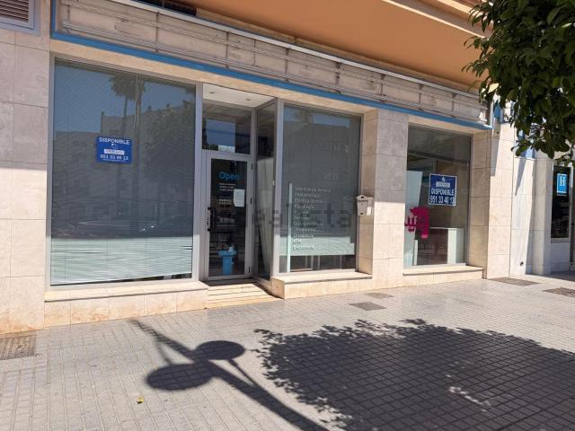 Local, Capuchinos, Vélez Malaga