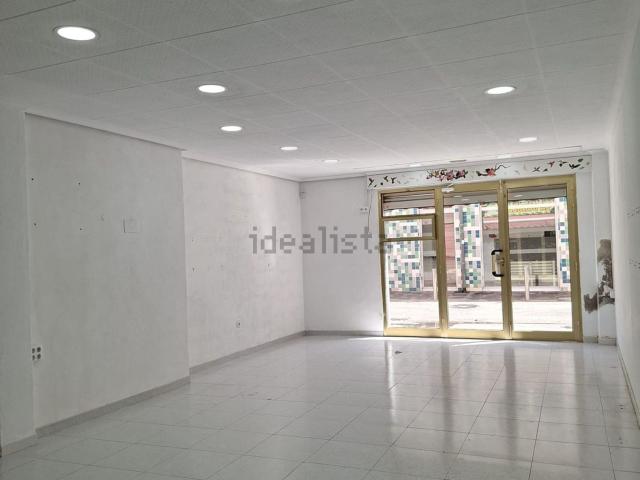 Local, Carolinas Altas, Alicante / Alacant