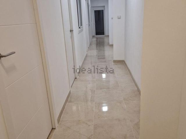 Local, Carolinas Altas, Alicante / Alacant